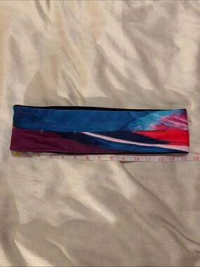 Women’s Multicolor Sports Flipbelt — Blue, Pink & Red